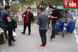  Adana´da acılı ayran kuyruğu  