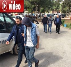 Tabanca görünümlü çakmakla taksiciyi gasp eden 2 kişi adliyeye sevk edildi