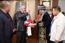 BAŞKAN ÇETİN KAZAKİSTAN HEYETİNİ AĞIRLADI