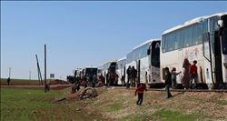 Suriyeli muhalifler ve aileleri Halep´in kuzeyine çekiliyor