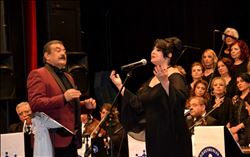 Faik Kasapoğlu ve Ayşe Taş´tan 19 Mayıs Gençlik Haftası Konseri 