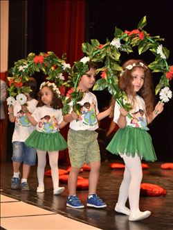 Minik çevreciler ödüllerini aldı