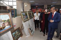 “ÜÇ HEM TEK YÜREK” YILSONU SERGİSİ AÇILDI