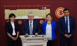 CHP´Lİ AKADEMİSYEN MİLLETVEKİLLERİNDEN BİRİNCİ SINIF DEMOKRASİ İÇİN DAYANIŞMA ÇAĞRISI