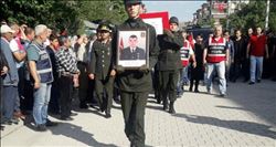    ŞIRNAK ŞEHİDİMİZ UZ.ÇVŞ. TİFTİK SON YOLCULUĞUNA UĞURLANDI