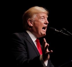 TRUMP, KÜBA İLE YAPILAN ANLAŞMALARI İPTAL ETTİ   