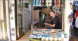 Kundura tamircileri zamana direniyor