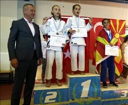 NEHİR EKŞİ BALKAN ŞAMPİYONU