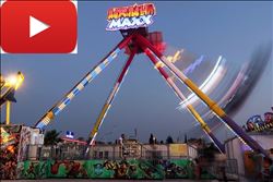 Adanalılar günün stresini ve sıcağını lunaparkta atıyor  