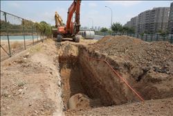 ASKİ´DEN KIYIBOYU CADDESİ´NDE KANALİZASYON ÇALIŞMASI