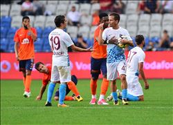 BAŞAKŞEHİR İLE TRABZONSPOR PUANLARI PAYLAŞTI