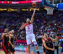 12 Dev adam son 16´da