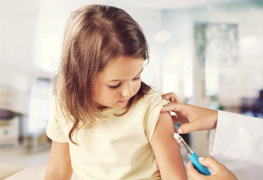 AHEF 15 yıldır “aşı”nın önemine dikkat çekiyor