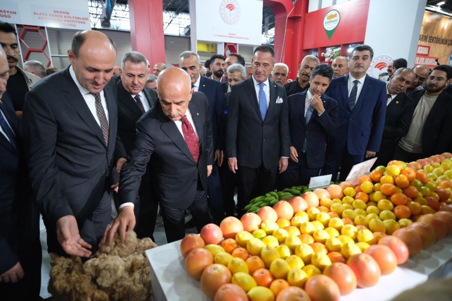Bakan Kirişçi, Adana Uluslararası Tarım Fuarı’nı açtı