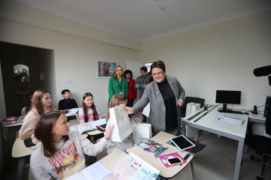 Ukraynalı Çocuklar Yeni Yılı Türkiye’deki Sıcak Yuvalarında Karşıladı   