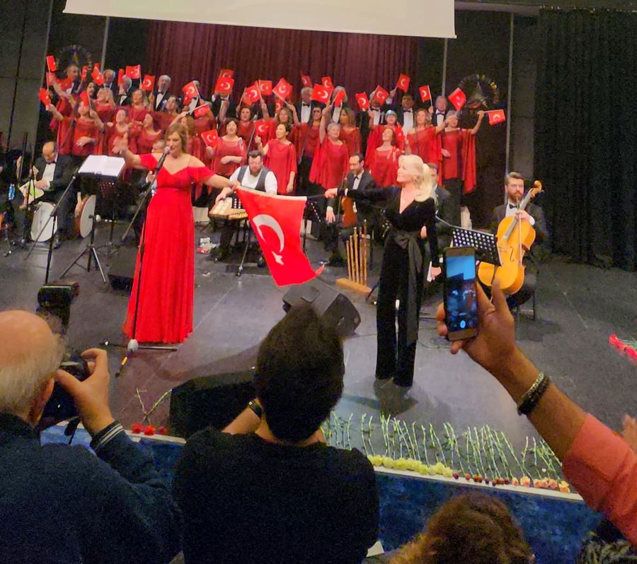 Antalya Çağdaş Türk Müziği Topluluğu’ndan Konser